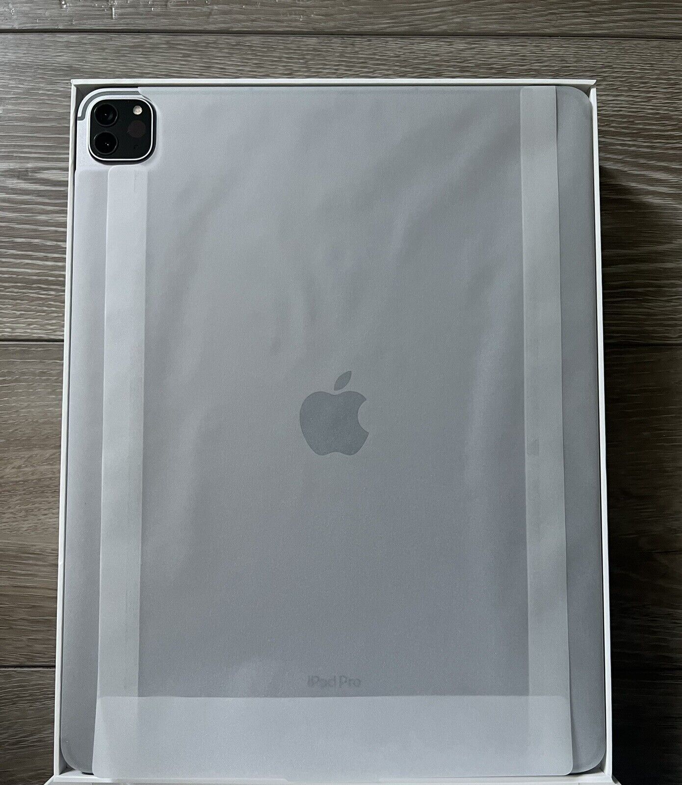 Apple 12.9-inch iPad Pro Wi-Fi 128GB - Silver - (6th Gen)
